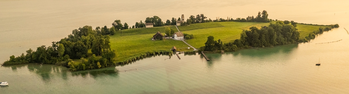 Schweizer Degu-Bar auf der Insel Ufnau